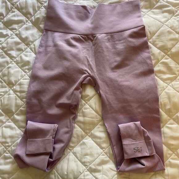 SET ACTIVE Lilac Leggings Size Medium - Picture 4 of 4
